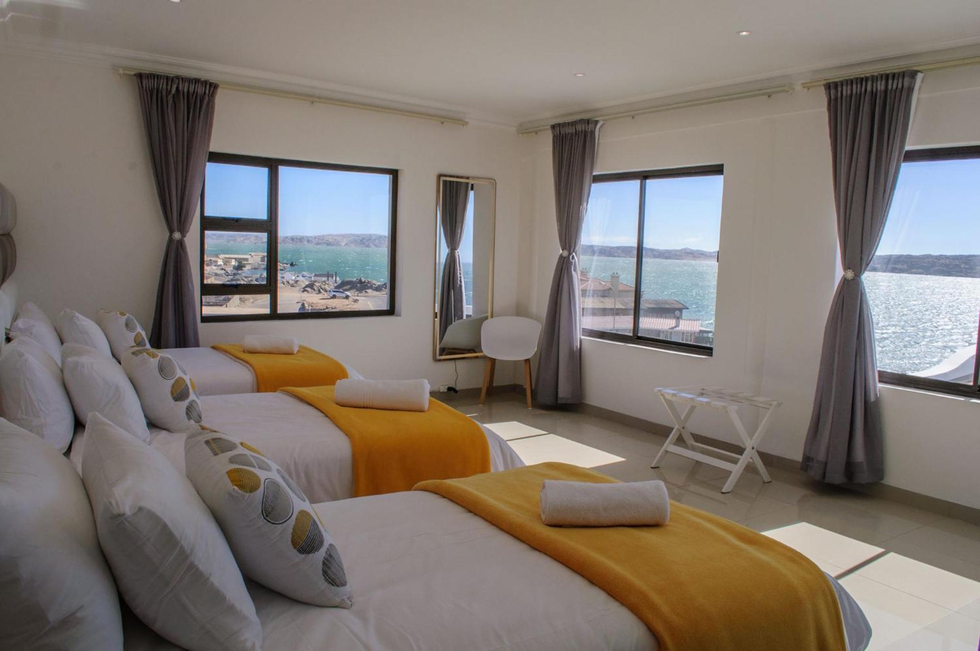 Shark Island Guesthouse Lüderitz Buitenkant foto